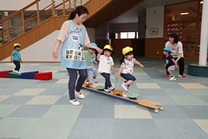 サーキット遊び　ひよこ・あひる・ぺんぎん