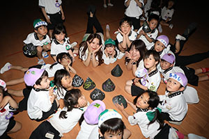 ホールでプラネタリウムの鑑賞会　A