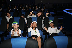 プラネタリウム見学　　たくさんの星がきれいだったね　A・B　NO．2