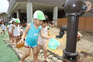 泥んこ遊び　ことり・さくら