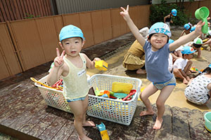 泥んこ遊び　ことり・さくら