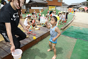 泥んこ遊び　ぱんだ・きりん