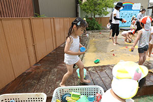 泥んこ遊び　ぱんだ・きりん