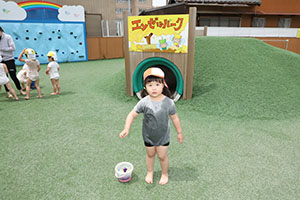 泥んこ遊び　ぱんだ・きりん