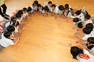 コマの制作　たんぽぽ