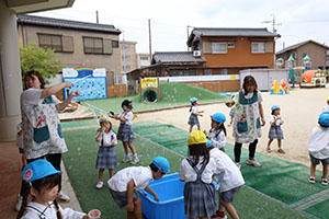 シャボン玉で遊びました　さくら・ひまわり