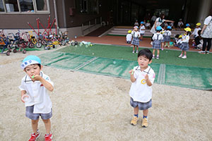 シャボン玉で遊びました　さくら・ひまわり