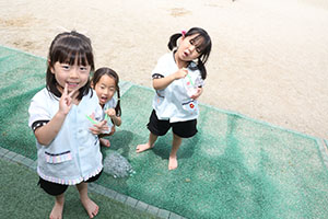 人が入れるシャボン玉に挑戦！　C・E