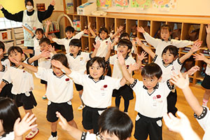 パイナポー体操頑張っています！　たんぽぽ・C・D