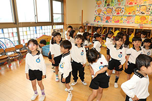 パイナポー体操頑張っています！　たんぽぽ・C・D