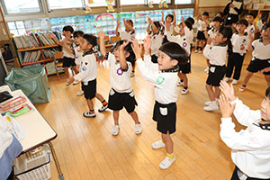 パイナポー体操頑張っています！　たんぽぽ・C・D