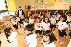 パイナポー体操頑張っています！　たんぽぽ・C・D