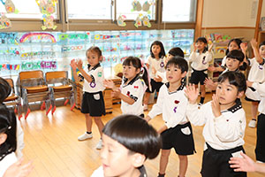 パイナポー体操頑張っています！　たんぽぽ・C・D