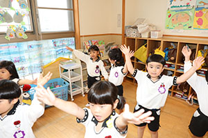 パイナポー体操頑張っています！　たんぽぽ・C・D