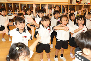 パイナポー体操頑張っています！　たんぽぽ・C・D
