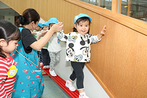 元気いっぱいサーキット遊び　ひよこ・あひる・ぺんぎん・こあら・ぱんだ・きりん