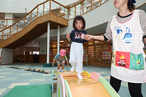 元気いっぱいサーキット遊び　ひよこ・あひる・ぺんぎん・こあら・ぱんだ・きりん