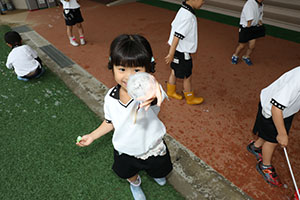 雨の日シャボン玉実験　ひまわり