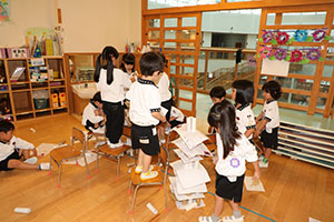 タワー作り　楽しかったね　すみれ・たんぽぽ