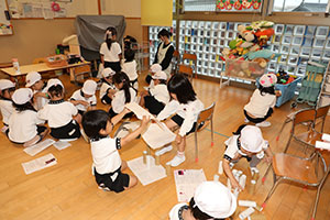 タワー作り　楽しかったね　すみれ・たんぽぽ