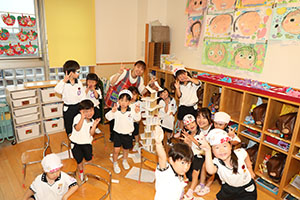 タワー作り　楽しかったね　すみれ・たんぽぽ