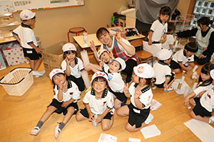 タワー作り　楽しかったね　すみれ・たんぽぽ