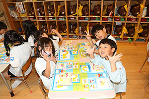 月刊絵本と雨の日水遊び！　B