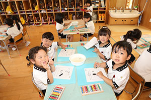 おたまじゃくしの観察　すみれ