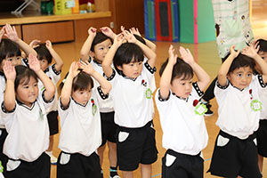 はじめての体操教室　　ことり