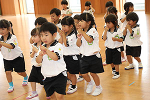 はじめての体操教室　　ことり