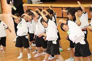 はじめての体操教室　　ことり