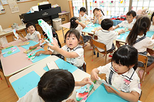 梅雨の制作が完成しました　たんぽぽ