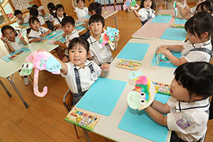 梅雨の制作が完成しました　たんぽぽ