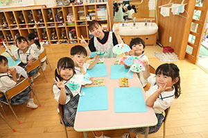 梅雨の制作が完成しました　たんぽぽ