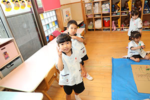 みんなでお家を作りました　ことり