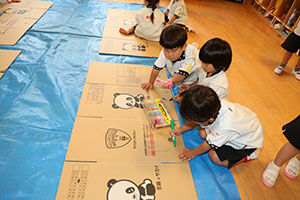 みんなでお家を作りました　ことり