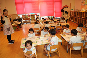 カタツムリの観察　こあら
