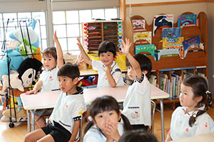 科学教室　「空気のパワー」について学びました　　ひまわり・さくら・たんぽぽ