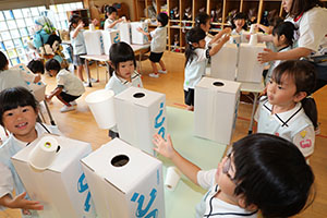 科学教室　「空気のパワー」について学びました　　ひまわり・さくら・たんぽぽ