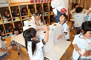 科学教室　「空気のパワー」について学びました　　ひまわり・さくら・たんぽぽ