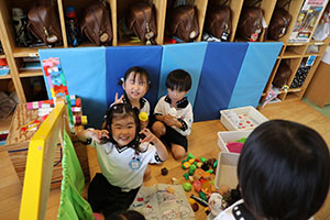 仲良く自由遊び☆　こあら・E