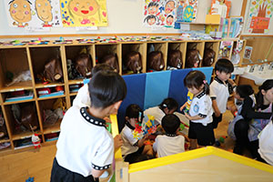 仲良く自由遊び☆　こあら・E