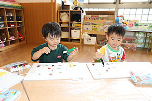 虫取りの制作　ぺんぎん