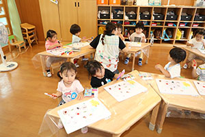 虫取りの制作　ぺんぎん