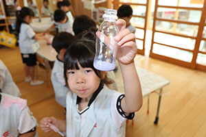 いろみずの不思議　E