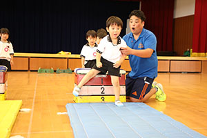 体操教室　ー跳び箱ー　ばら