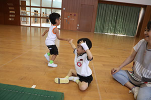 体操教室　ー跳び箱ー　ばら