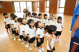 体操教室　ー跳び箱ー　ばら