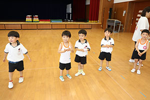 体操教室　ー跳び箱ー　ばら