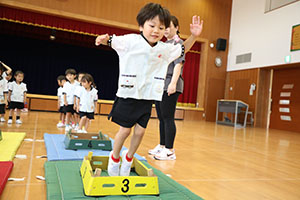 体操教室　ー跳び箱ー　ひまわり